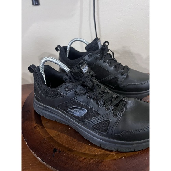 Sketchers Slip Resistant Relaxed Memory Foam Work Shoes Size 10.5 Black Sneakers